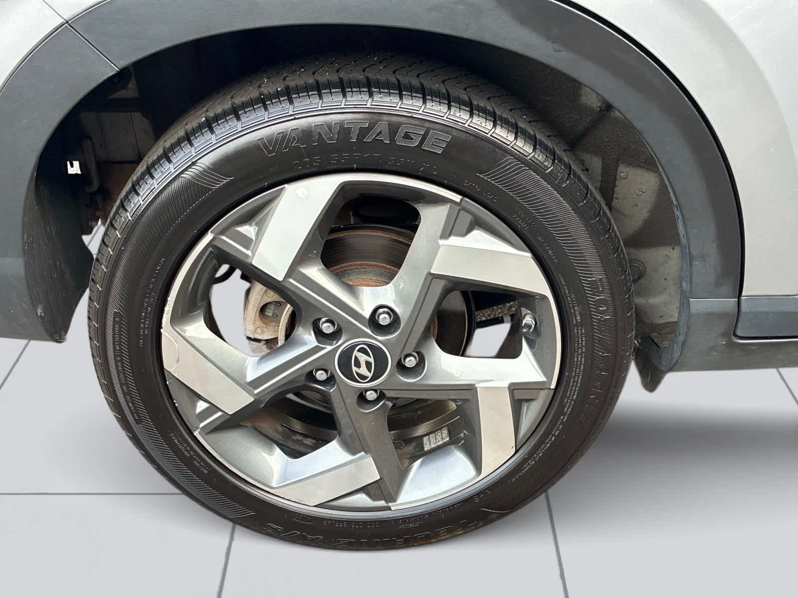 Used 2025 Hyundai Venue SEL FWD image 10