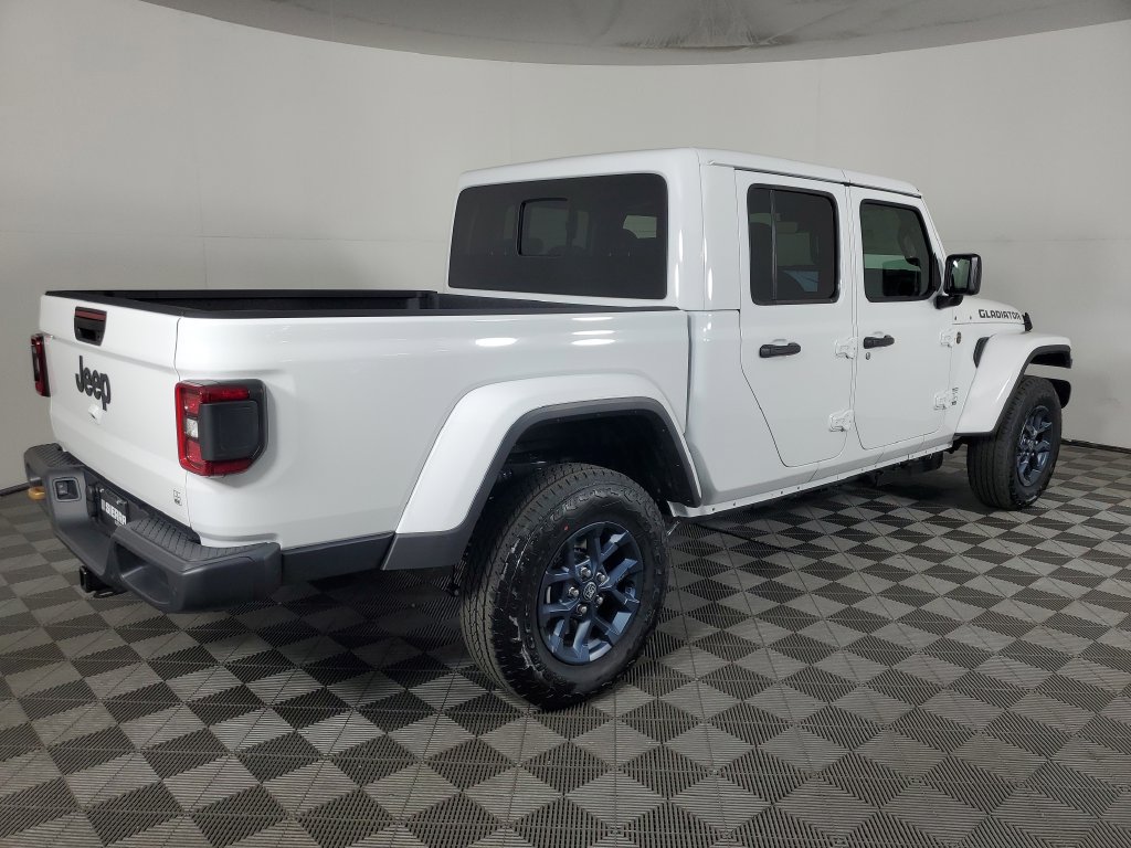 New 2026 Jeep Gladiator Sport AWD/4WD image 4