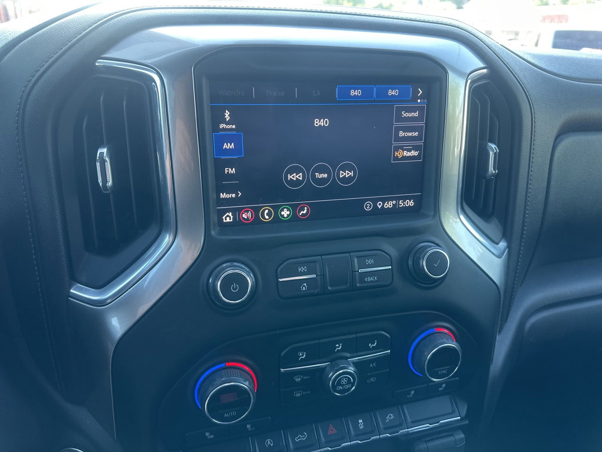 Used 2020 Chevrolet Silverado 1500 RST w/ All-Star Edition AWD/4WD image 28