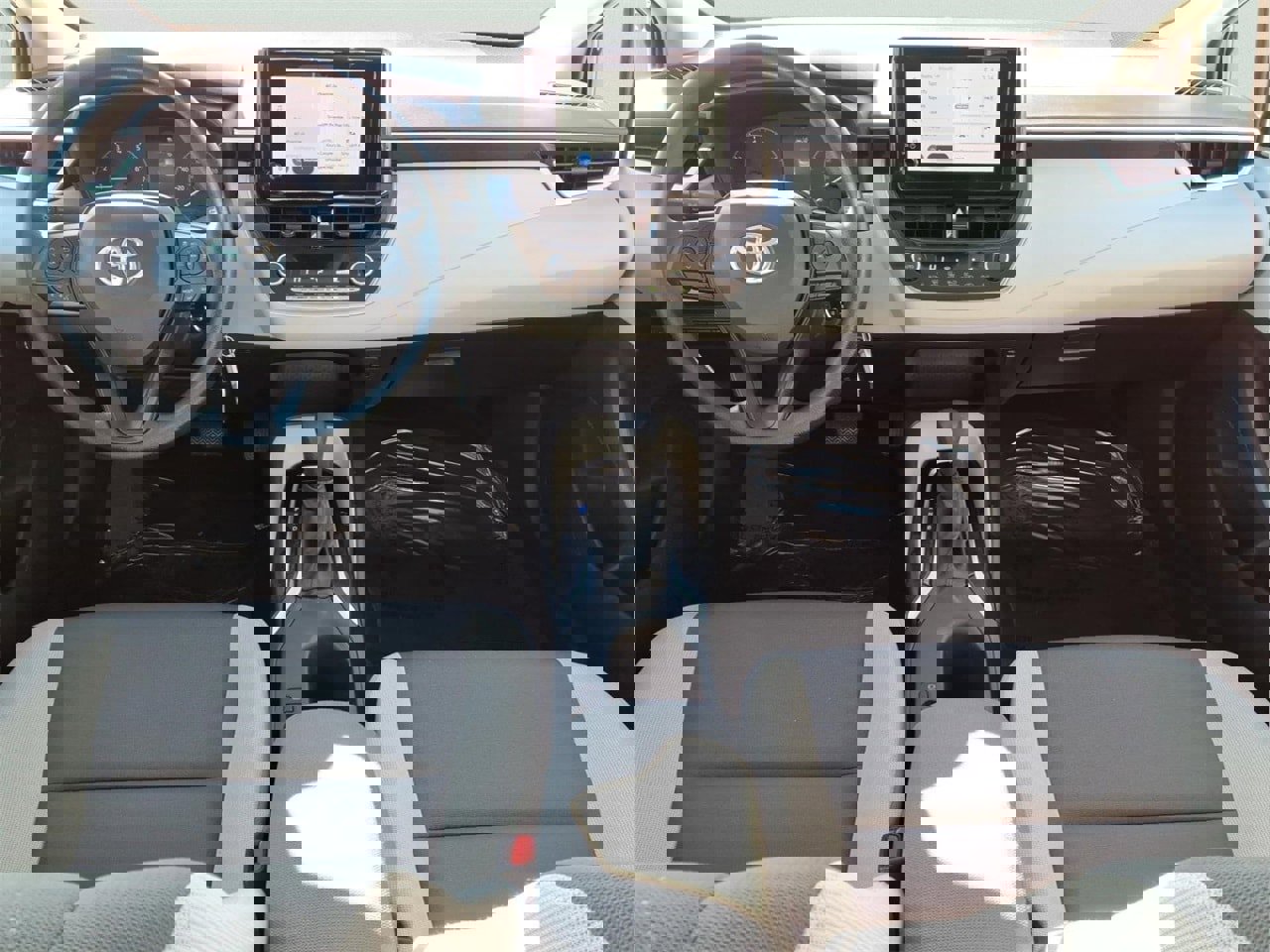 Used 2024 Toyota Corolla LE image 11