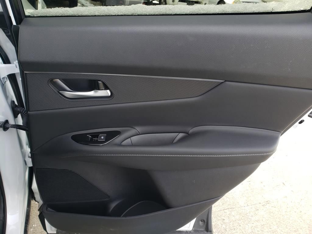Certified 2025 Nissan Murano SV AWD/4WD image 24