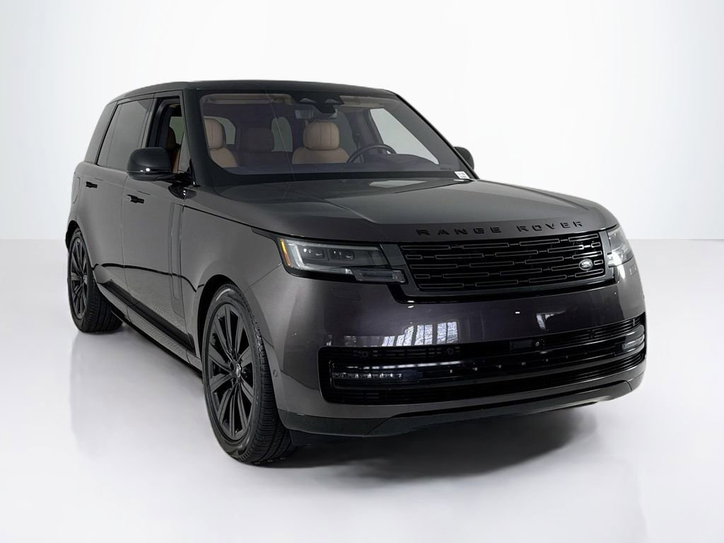 Used 2023 Land Rover Range Rover Long Wheelbase SE image 7