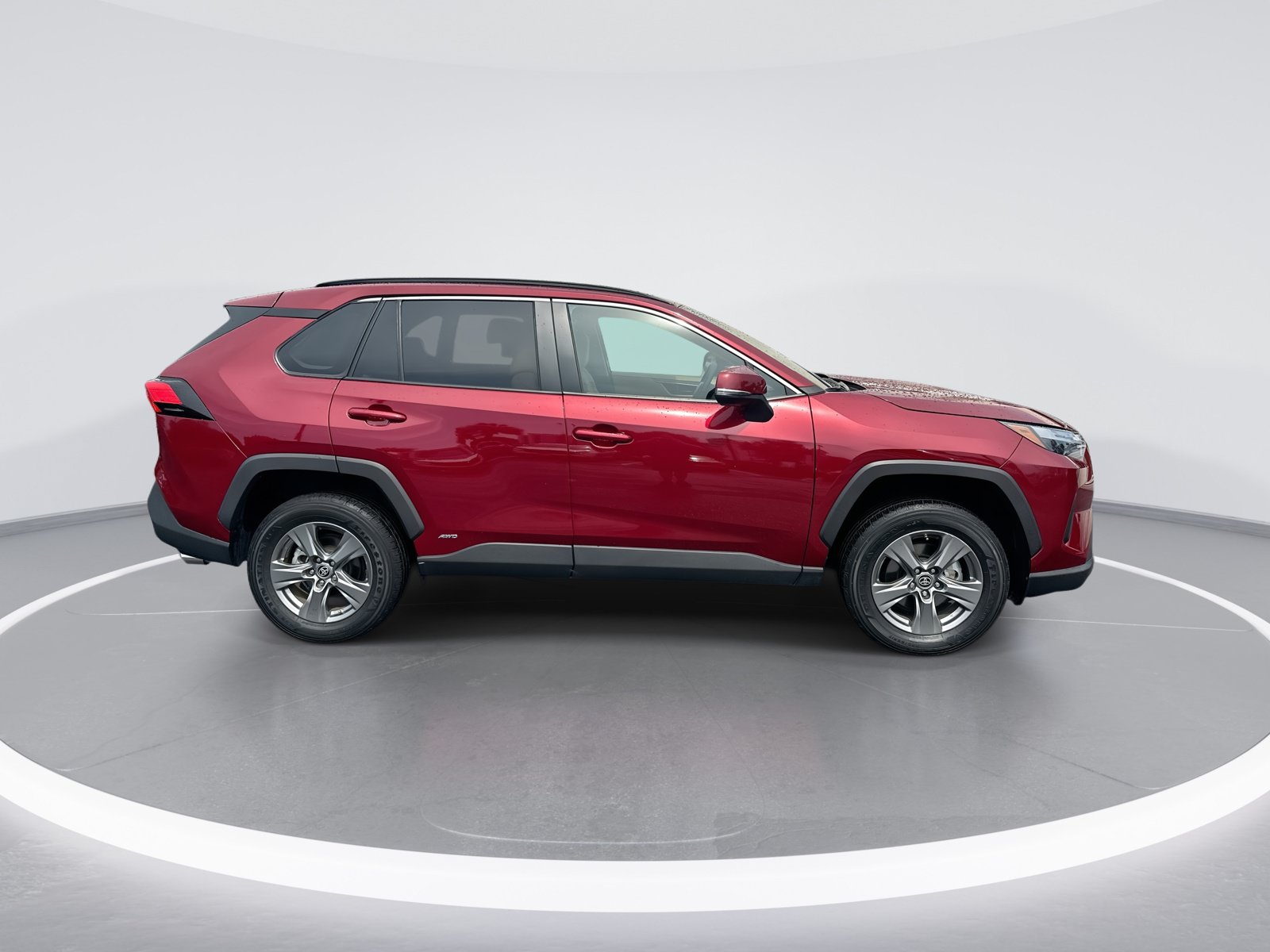 Used 2024 Toyota RAV4 LE AWD/4WD image 10