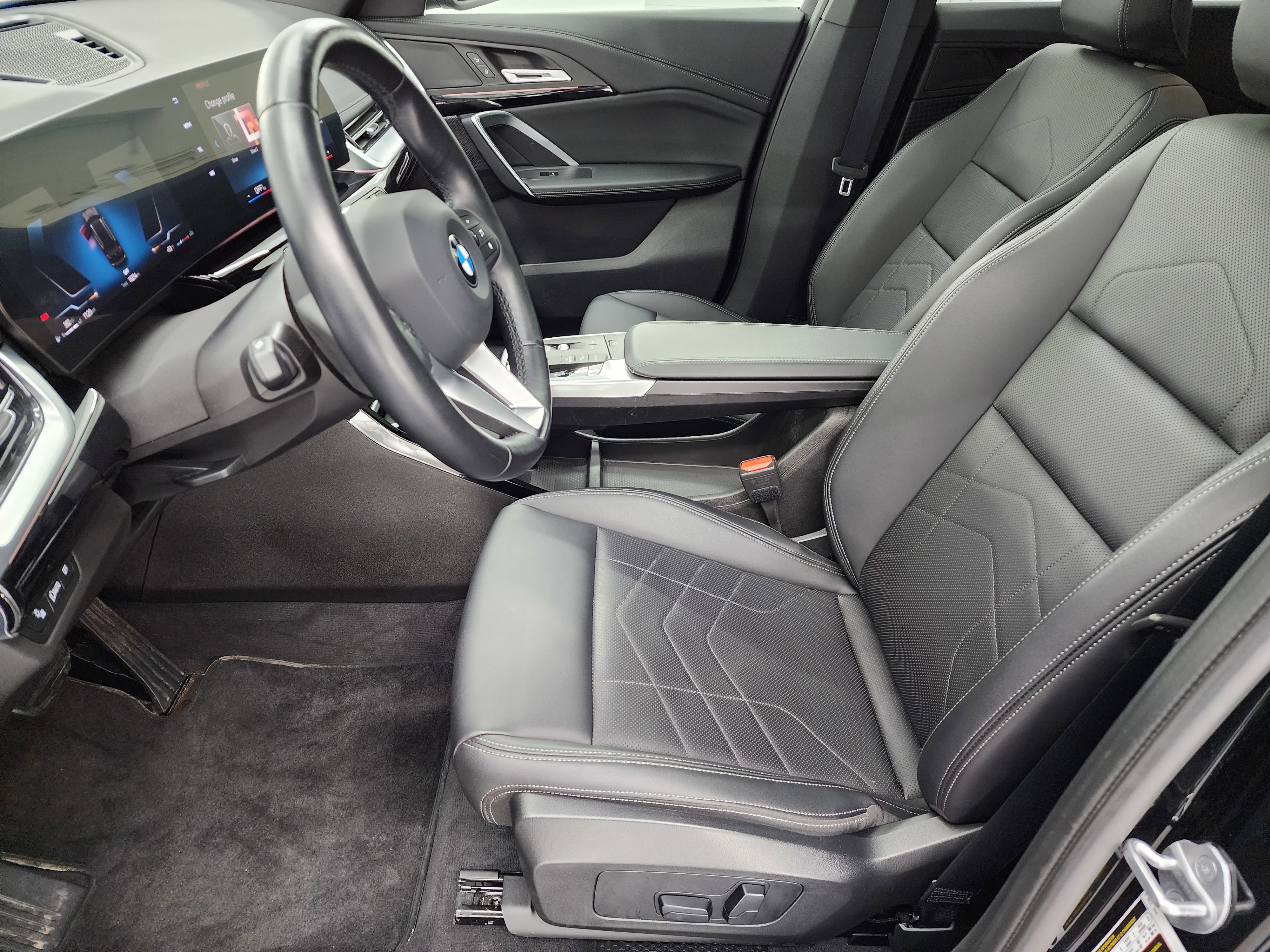 Used 2025 BMW X1 xDrive28i image 8