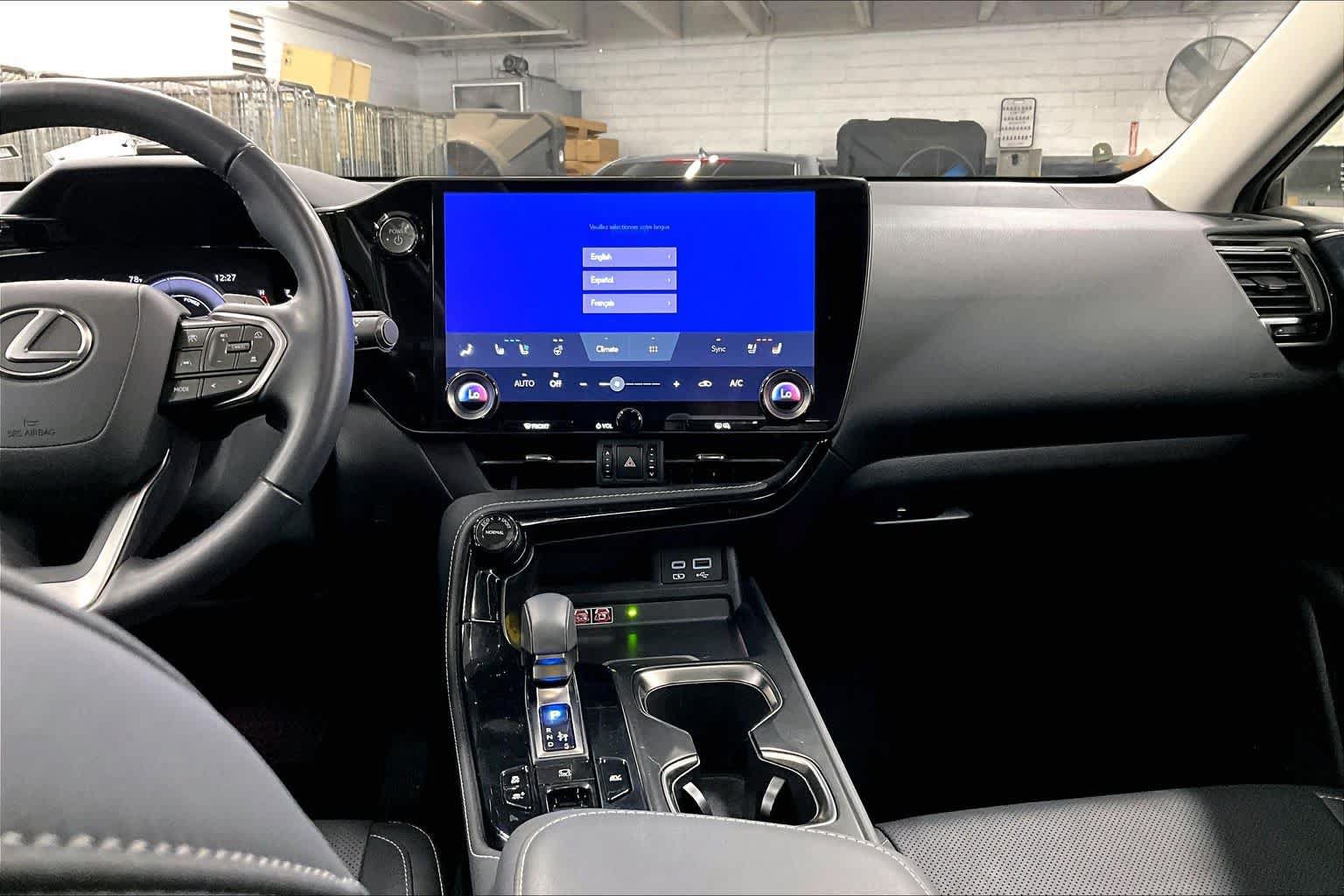 Used 2022 Lexus NX 350h AWD image 34