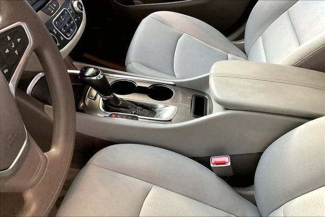 Used 2022 Chevrolet Malibu LT FWD image 13