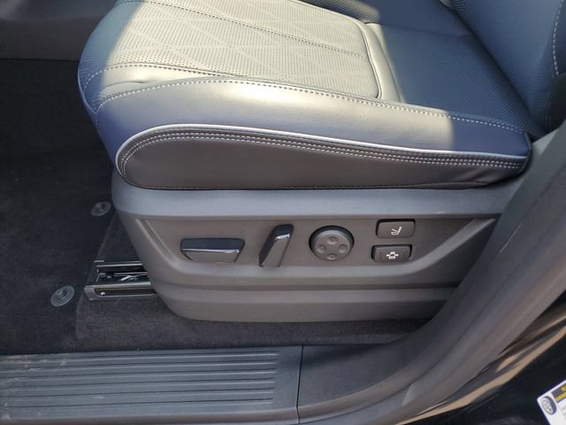New 2026 INFINITI QX80 4WD w/ Sport Exterior Package image 22