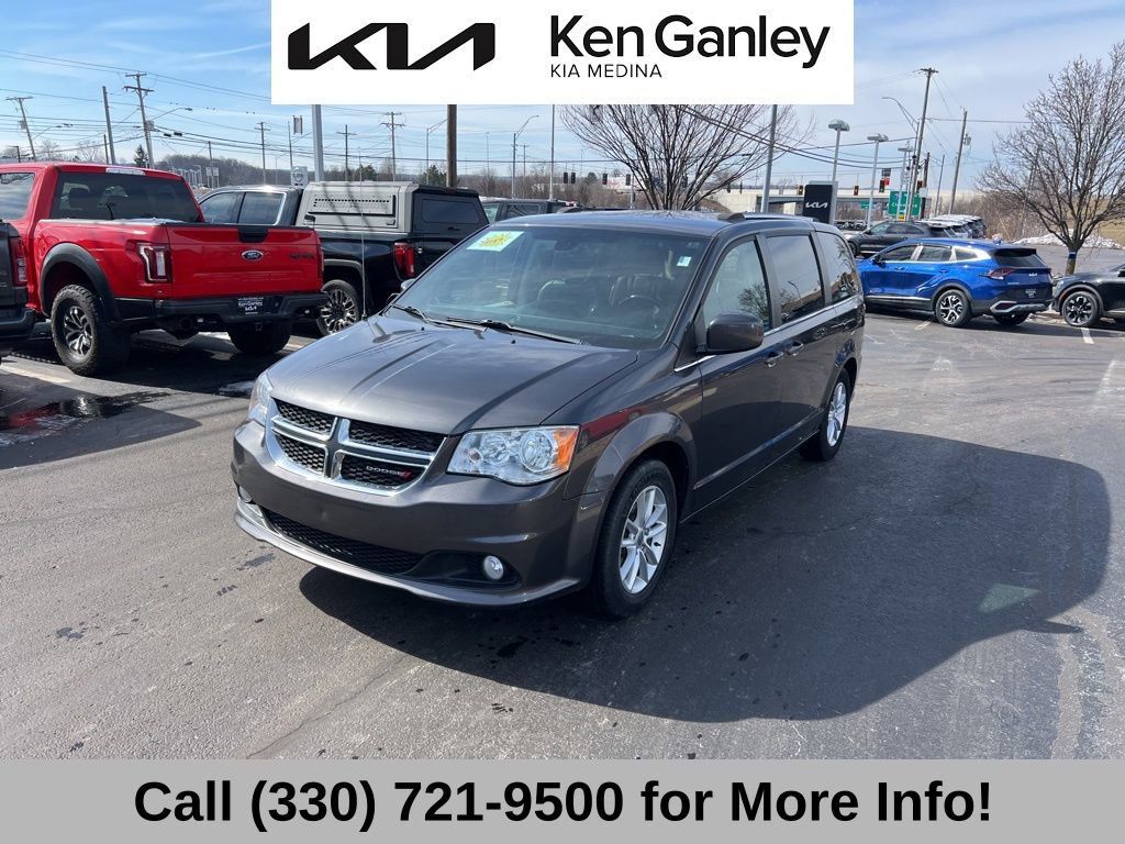 Used 2020 Dodge Grand Caravan SXT image 2