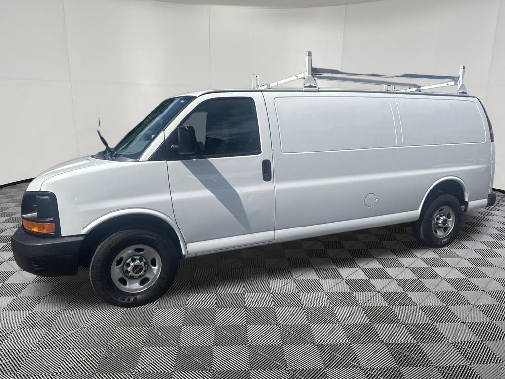 Used 2016 GMC Savana 3500 Extended RWD image 19