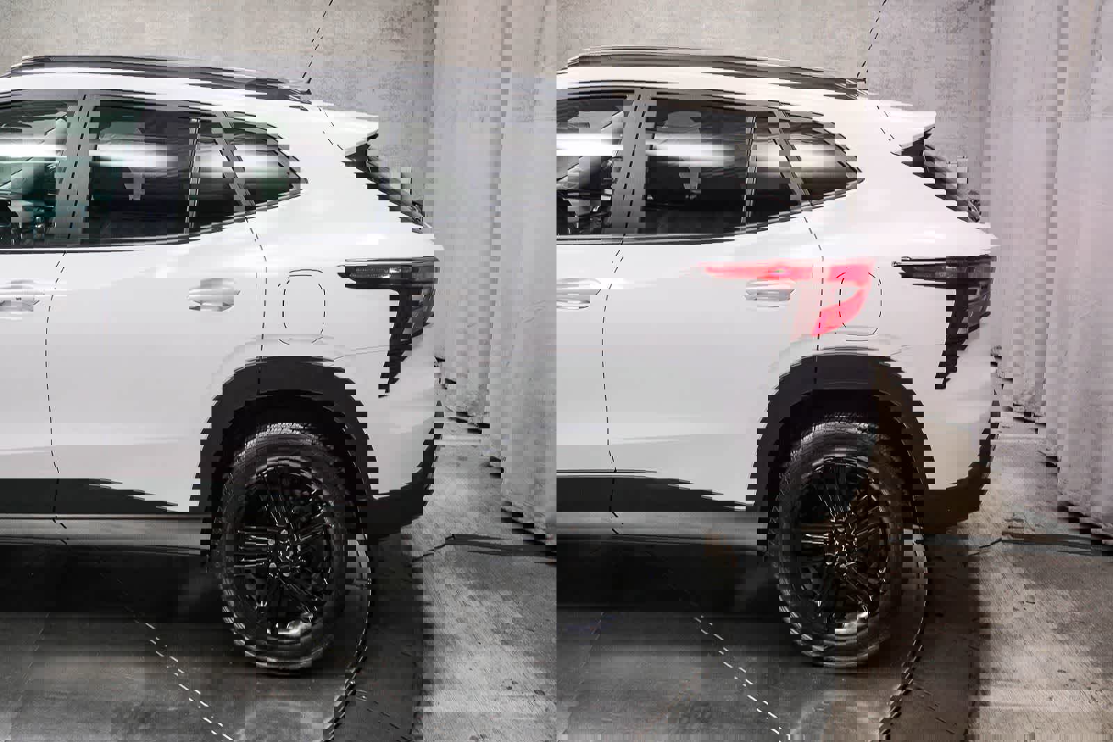 Used 2024 Chevrolet Trax ACTIV w/ Sunroof Package FWD image 8