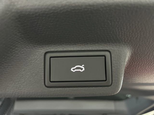 New 2025 Volkswagen ID. Buzz Pro S image 39