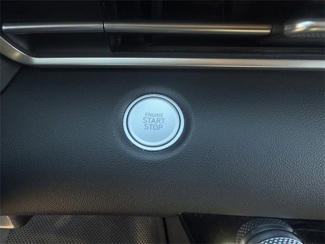 Used 2023 Hyundai Elantra SEL image 19