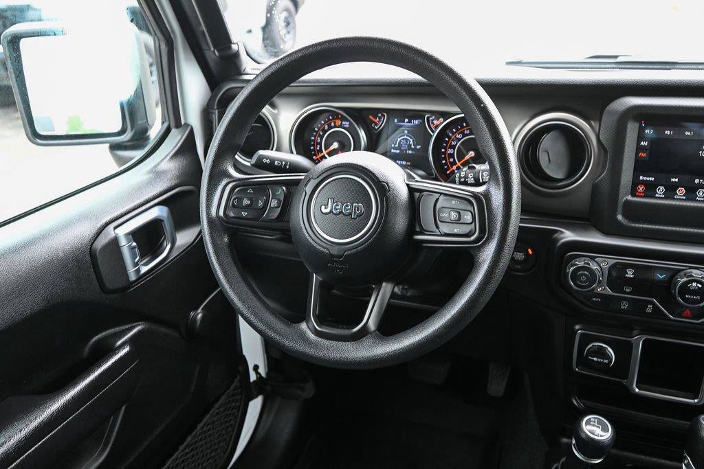 Used 2022 Jeep Wrangler Sport AWD/4WD image 25