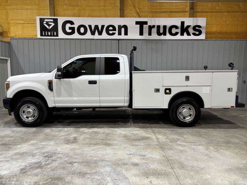 Used 2019 Ford F350 XL w/ Power Equipment Group AWD/4WD image 2