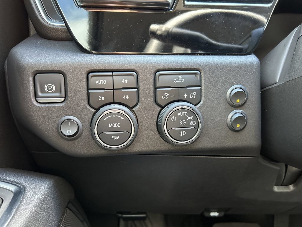 Used 2025 Chevrolet Silverado 1500 LT Trail Boss AWD/4WD image 61