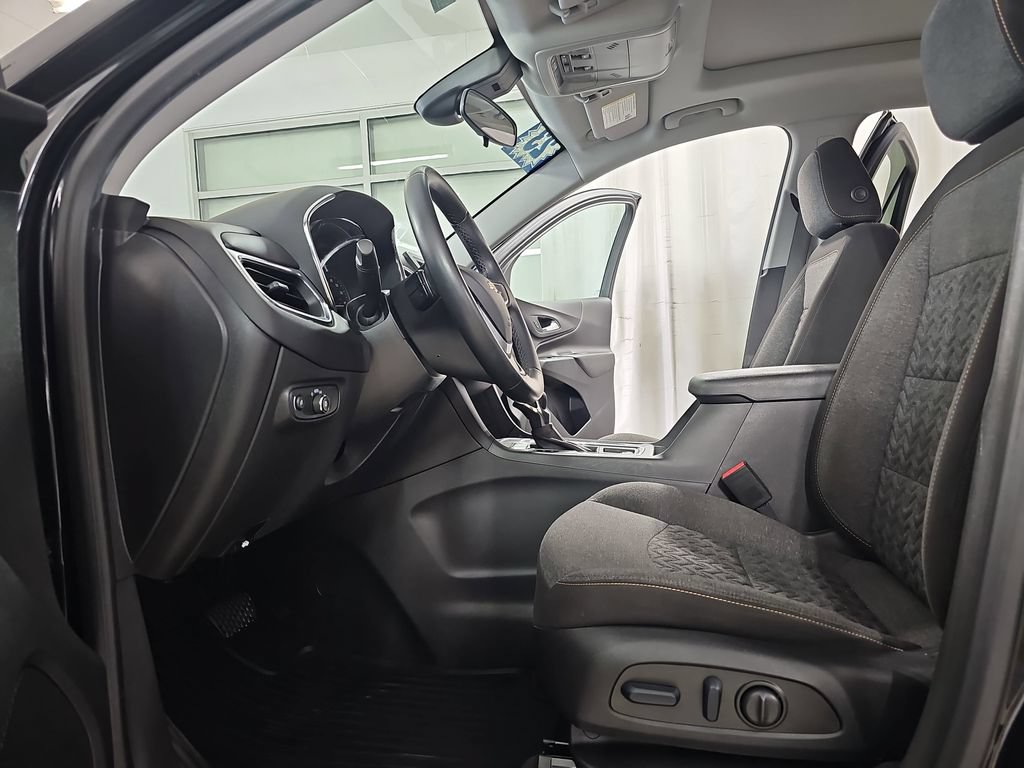Certified 2023 Chevrolet Equinox LT AWD/4WD image 19