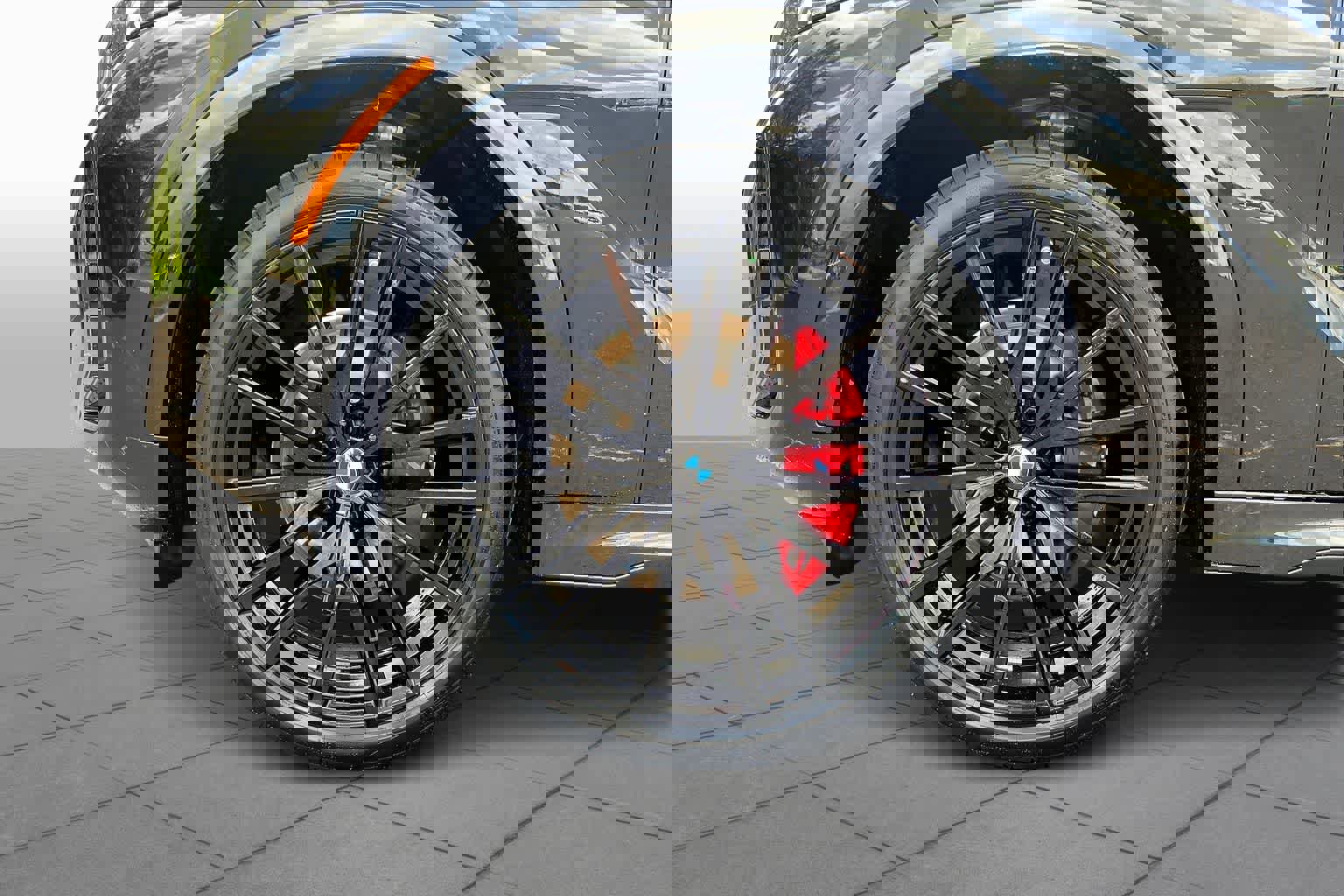 Certified 2026 BMW X6 xDrive40i w/ Climate Comfort Package image 7