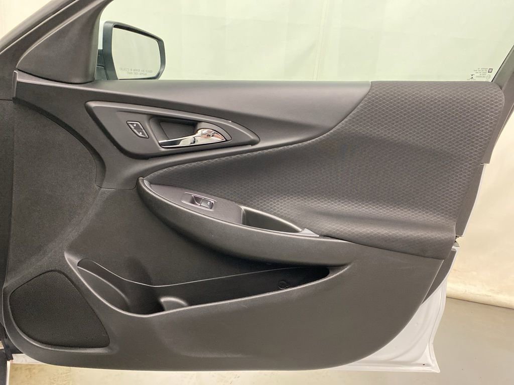 Used 2023 Chevrolet Malibu LT w/ Sport Edition image 10