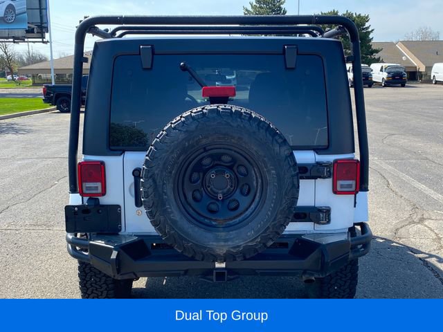 Used 2016 Jeep Wrangler Unlimited Sahara w/ Dual Top Group AWD/4WD image 5