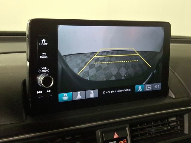 Used 2024 Honda Pilot Touring image 4