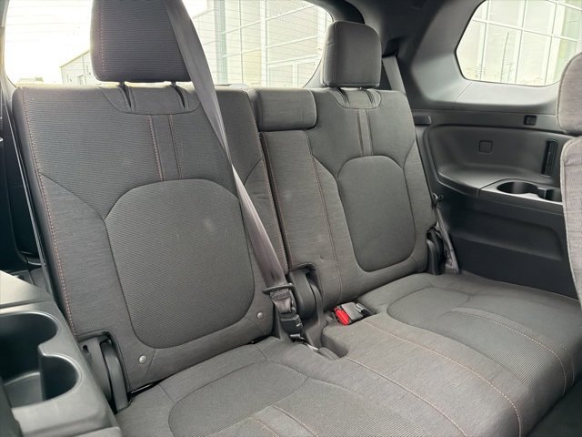 Used 2023 Honda Pilot Sport image 32