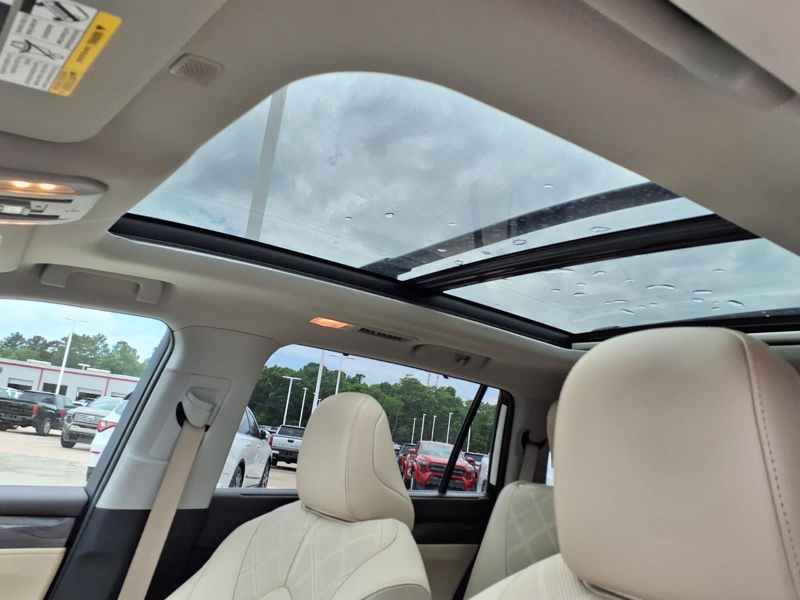 Used 2021 Toyota Highlander Platinum FWD image 12