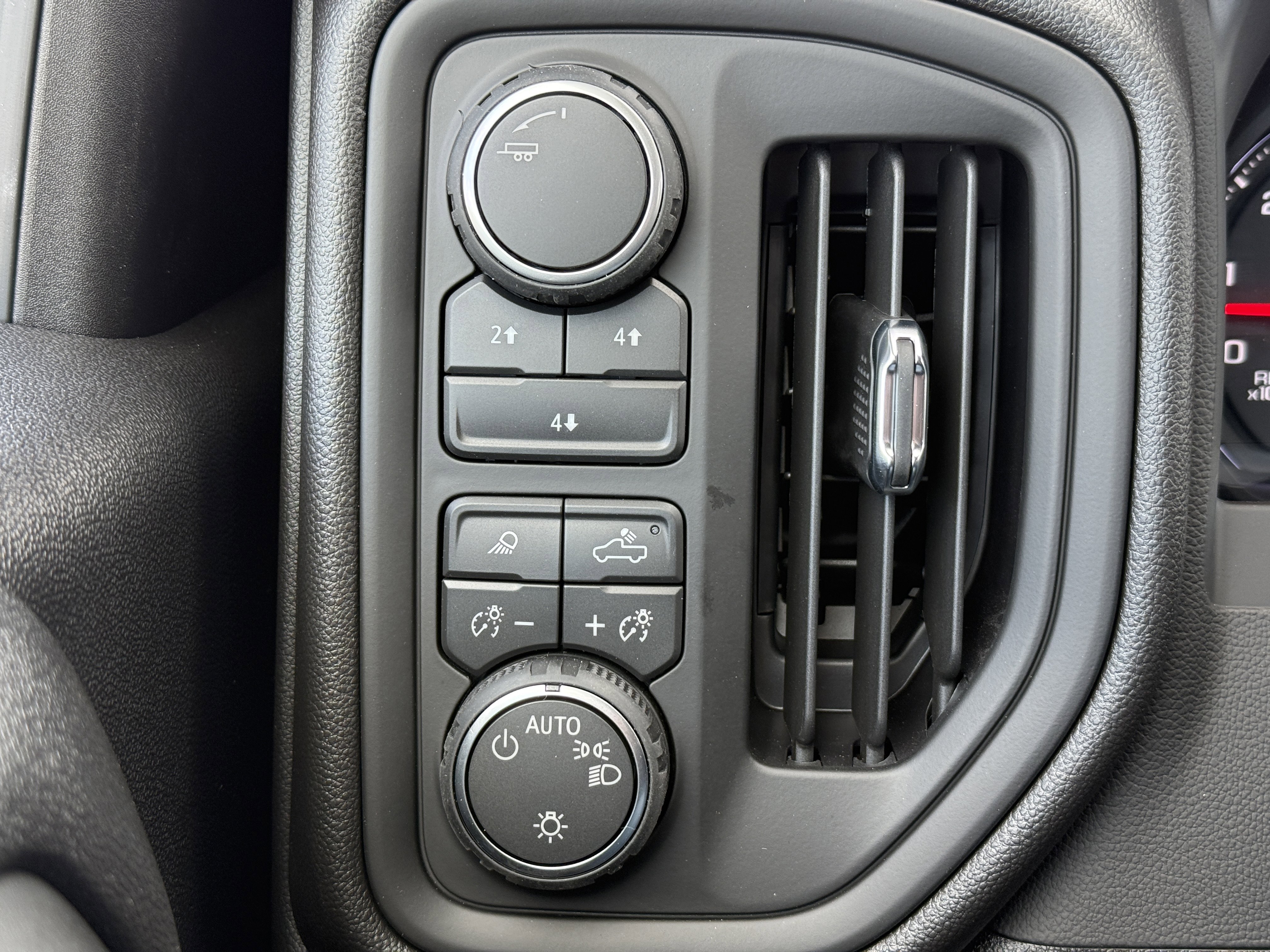 New 2026 Chevrolet Silverado 2500 Custom w/ Custom Convenience Package image 29