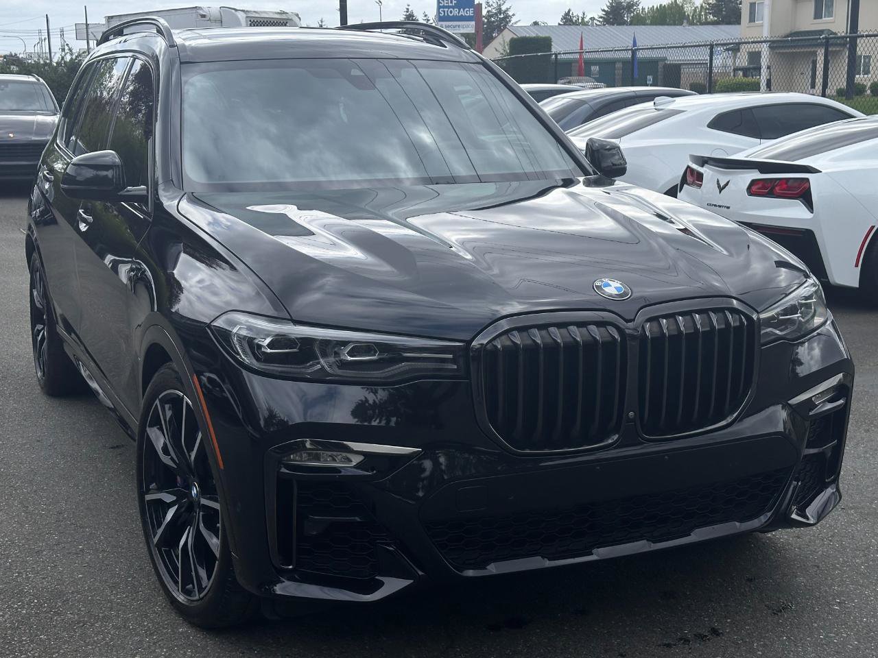Used 2020 BMW X7 xDrive40i w/ M Sport Package AWD/4WD image 17