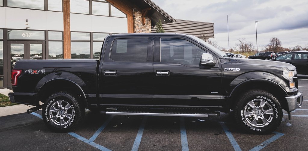 Used 2017 Ford F150 Lariat image 33