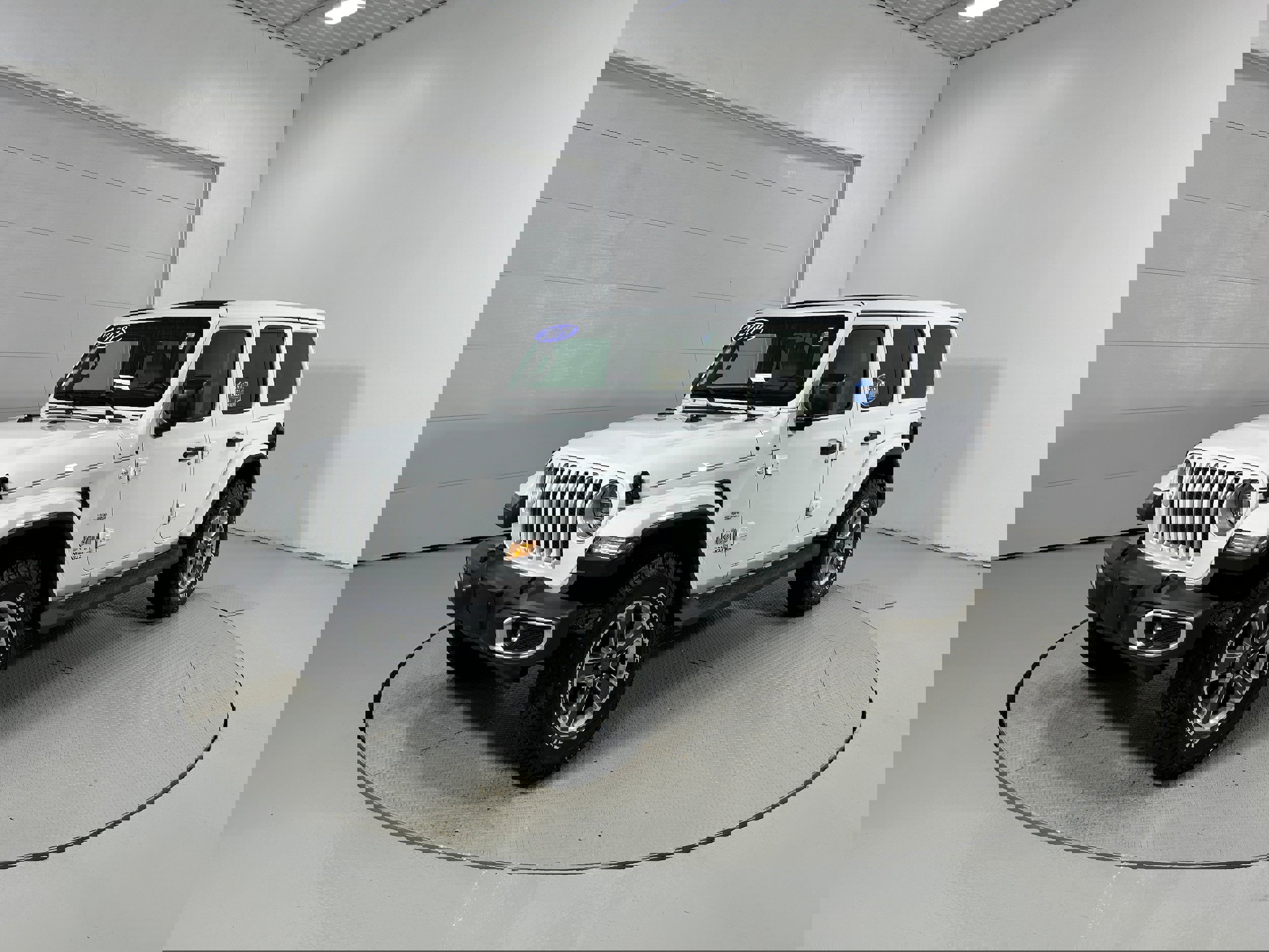 Used 2019 Jeep Wrangler Unlimited Sahara w/ Uconnect 4C Nav & Sound Group image 22