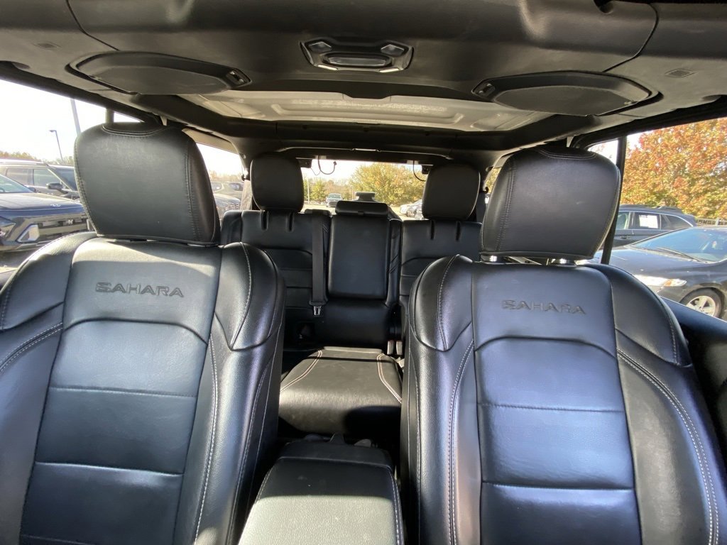 Used 2023 Jeep Wrangler Unlimited Sahara w/ Safety Group image 29