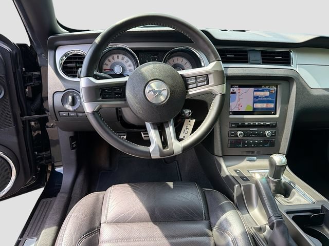 Used 2011 Ford Mustang GT Premium w/ Electronics Pkg RWD image 20