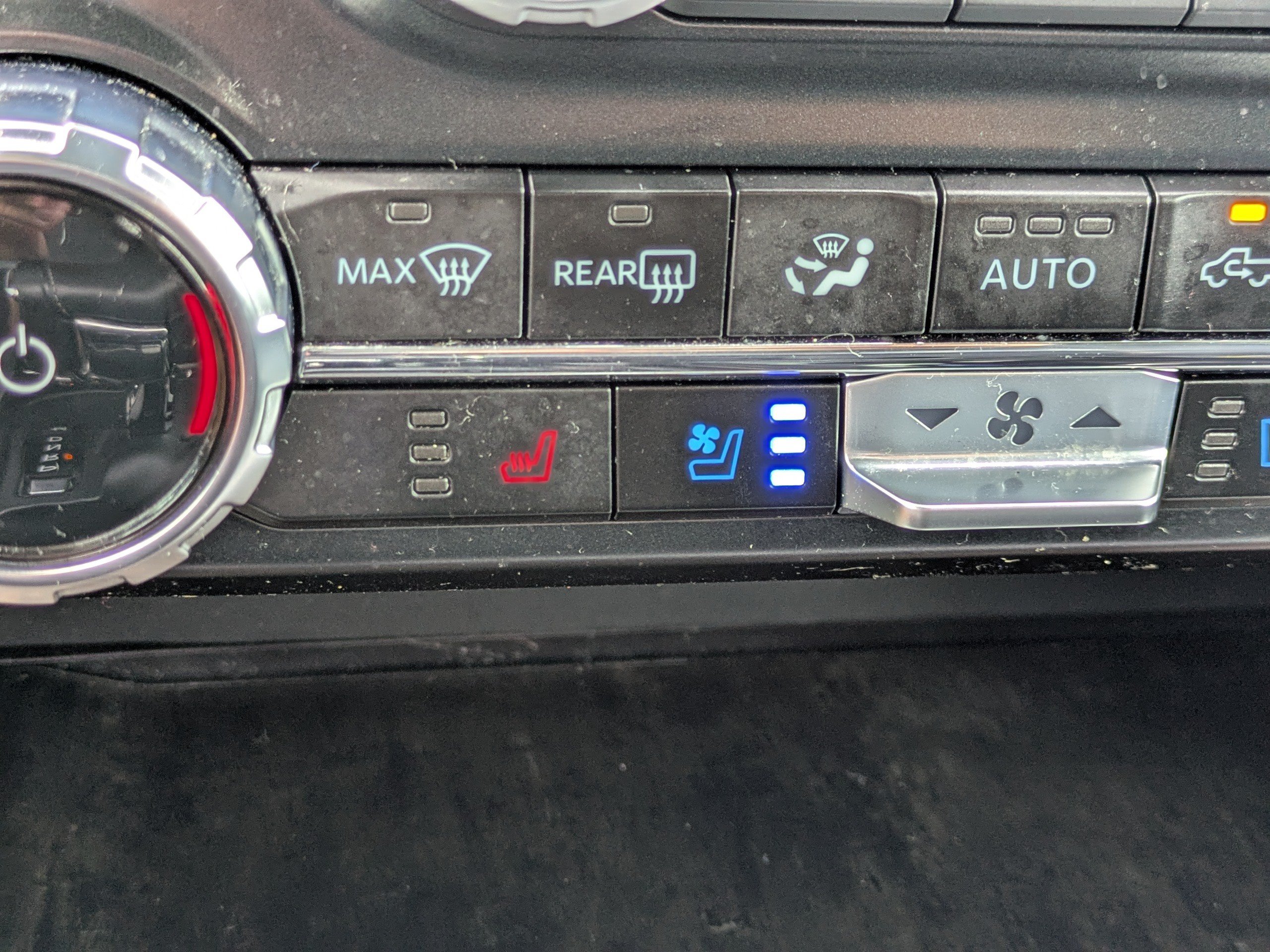 Used 2023 Ford F150 Lariat w/ Equipment Group 502A High AWD/4WD image 31