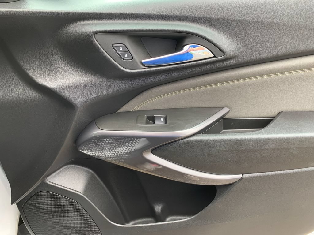 Used 2024 Chevrolet Trax ACTIV FWD image 20