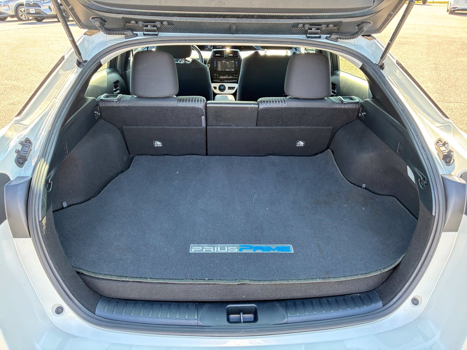 Used 2018 Toyota Prius Prime Plus FWD image 17