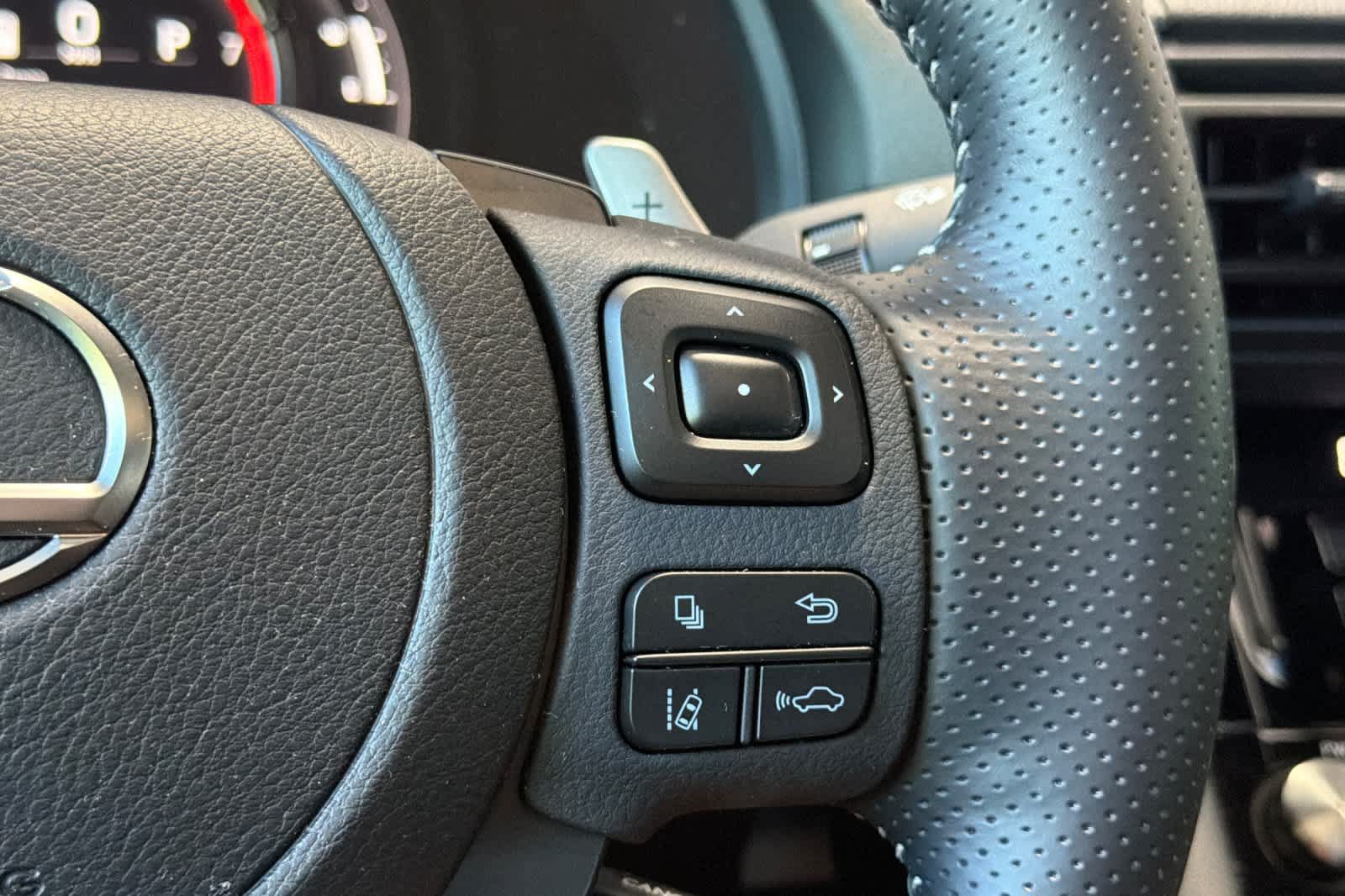 Used 2024 Lexus IS 350 F Sport w/ Navigation Package AWD/4WD image 26