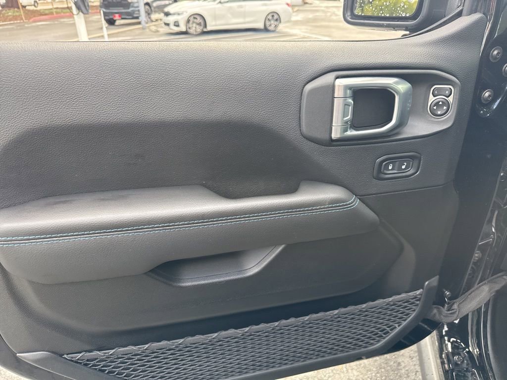 Used 2021 Jeep Wrangler Unlimited Rubicon 4xe w/ Steel Bumper Group image 13