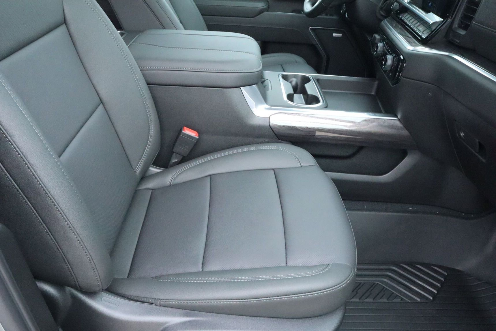 New 2026 Chevrolet Silverado 2500 LTZ w/ LTZ Plus Package image 15