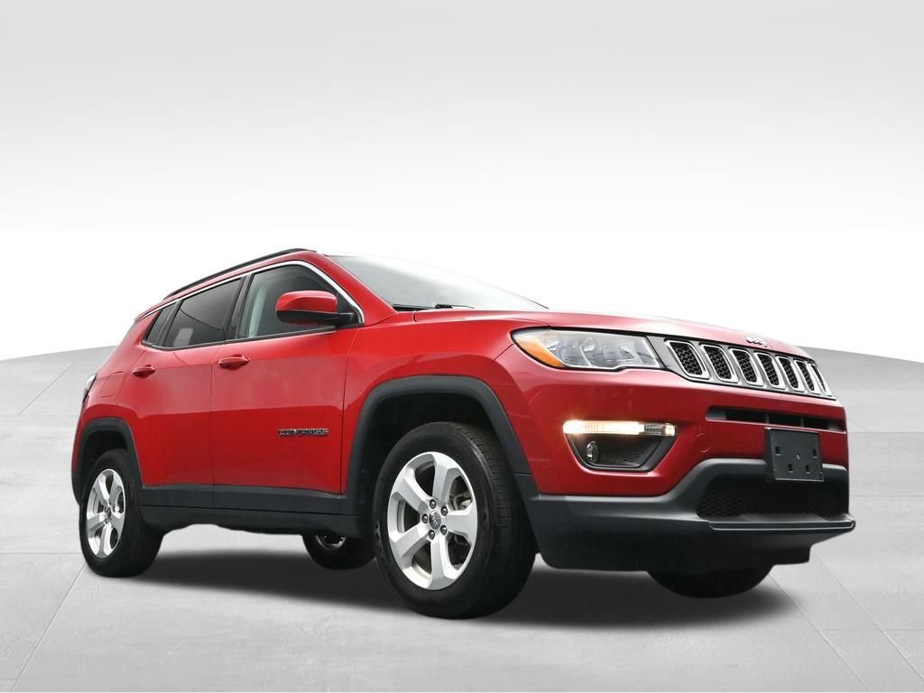 Used 2020 Jeep Compass Latitude w/ Cold Weather Group AWD/4WD image 33