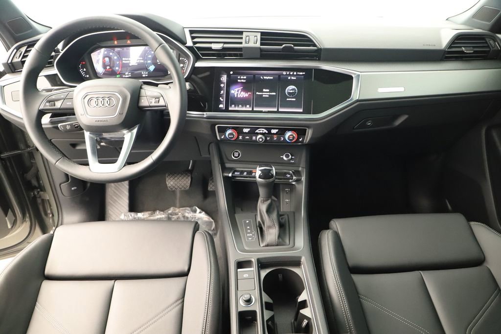 New 2025 Audi Q3 2.0T Premium image 19