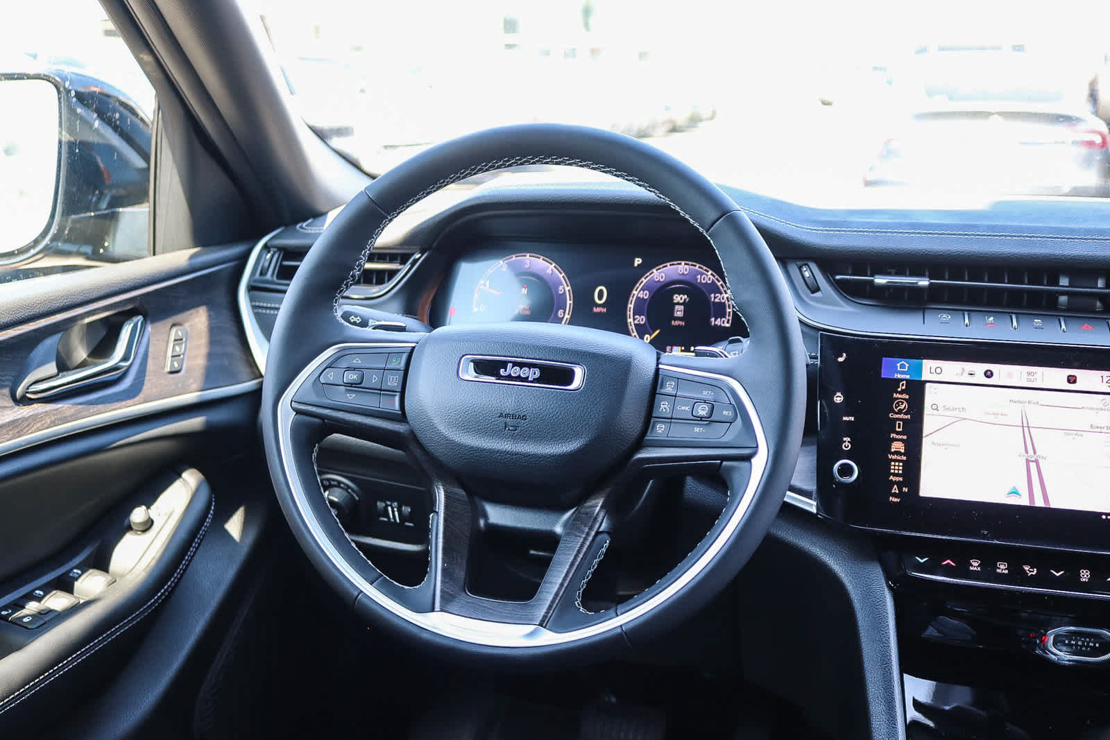 New 2027 Jeep Grand Cherokee Limited AWD/4WD image 16