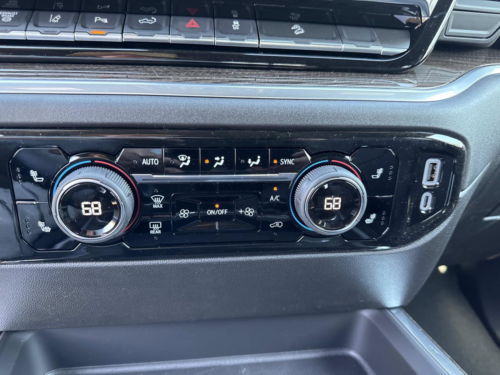 New 2026 Chevrolet Silverado 2500 LT image 28