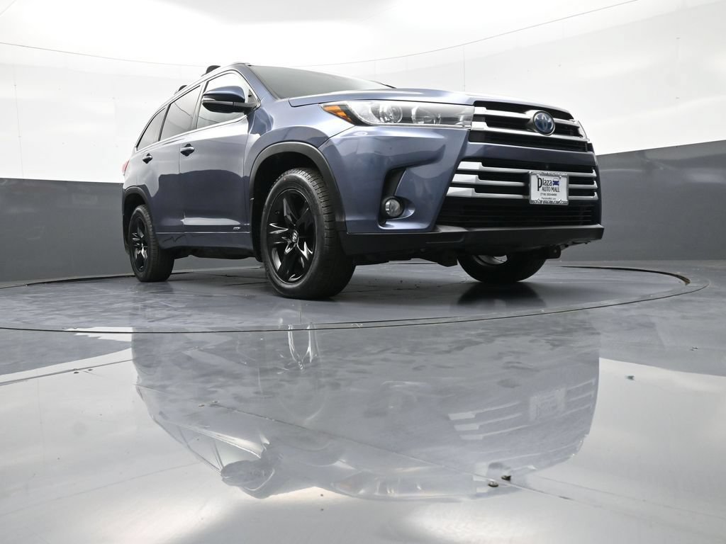 Used 2017 Toyota Highlander Limited Platinum w/ Carpet Mat Package AWD/4WD image 30