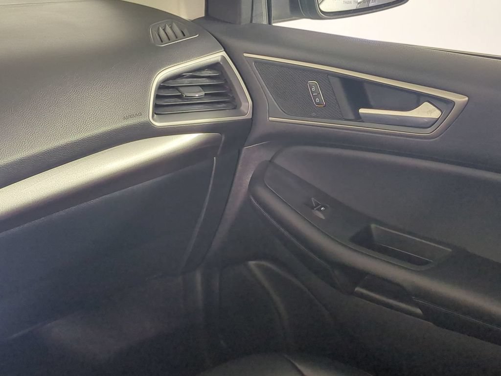 Used 2024 Ford Edge SEL AWD/4WD image 19
