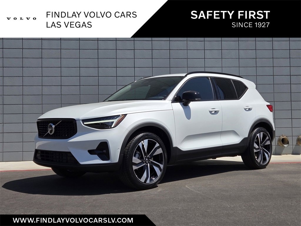 New 2025 Volvo XC40 B5 Plus w/ Protection Package Premier image 1