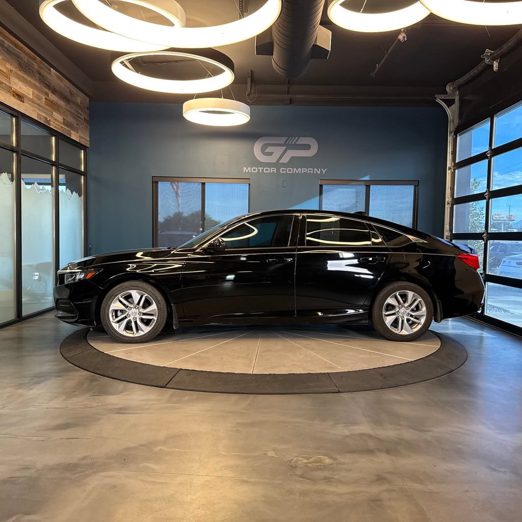 Used 2018 Honda Accord LX image 6
