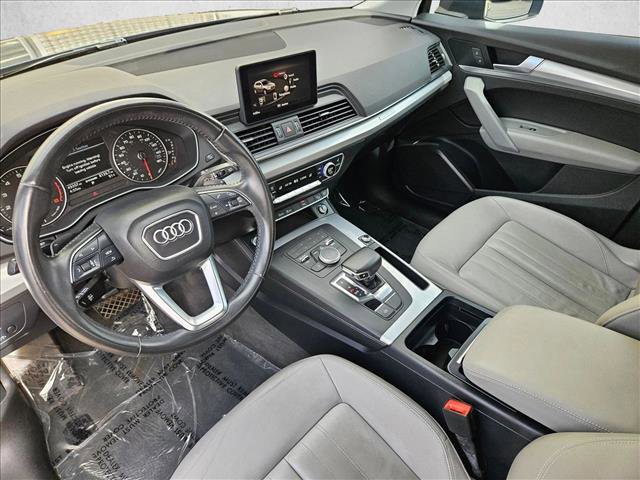Used 2018 Audi Q5 2.0T Premium Plus w/ Premium Plus Package AWD/4WD image 12