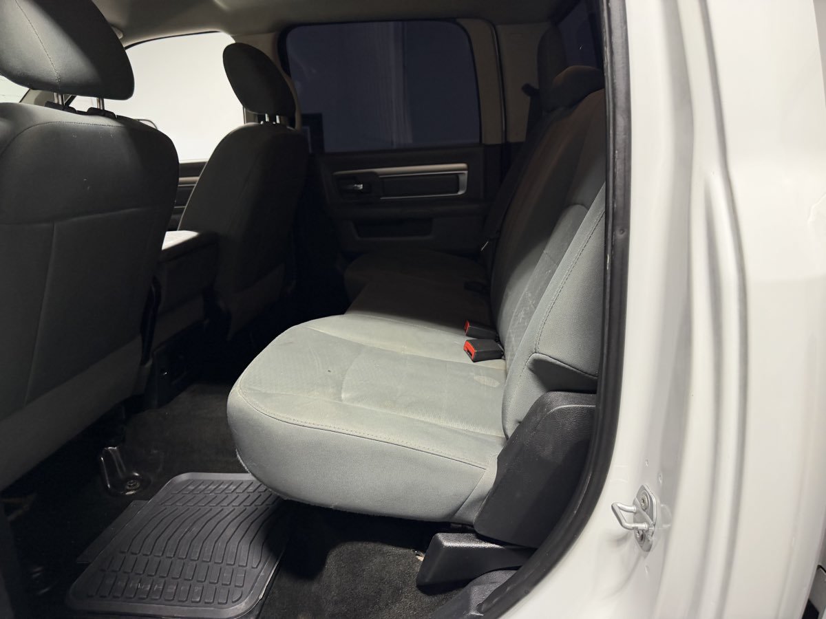Used 2015 RAM 2500 SLT AWD/4WD image 16