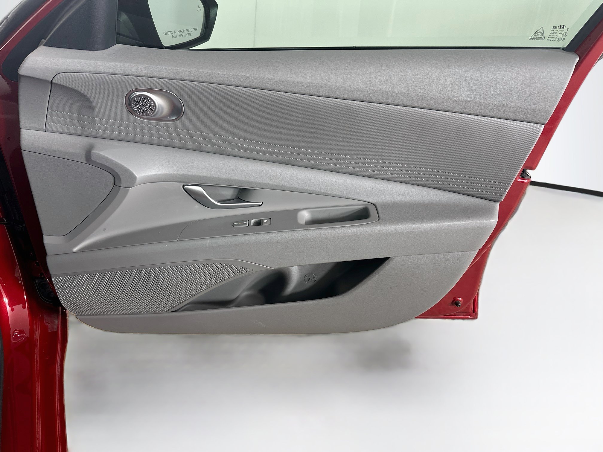 Used 2024 Hyundai Elantra SEL FWD image 31