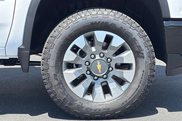 New 2026 Chevrolet Silverado 2500 Custom w/ Custom Value Package AWD/4WD image 32